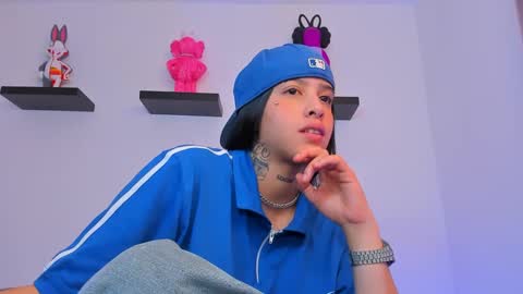 Snapshot of gangster_girl chatting on 03.04.25 GANG online show from 03.04.25