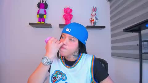 Snapshot of gangster_girl chatting on 10.12.25 GANG online show from 10.12.25