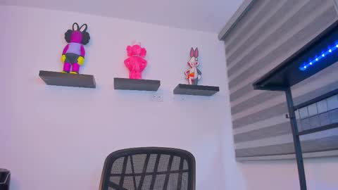 Snapshot of gangster_girl chatting on 10.16.25 GANG online show from 10.16.25