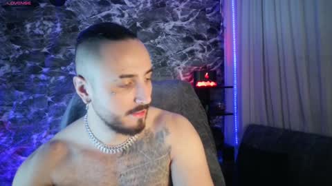 Snapshot of garbel09 chatting on 01.19.25 Chris  Dont forget to gift me thumb up Its very important to me and makes me happy AF  online show from 01.19.25