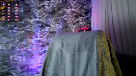 Snapshot of garbel09 chatting on 03.10.25 Chris  Dont forget to gift me thumb up Its very important to me and makes me happy AF  online show from 03.10.25