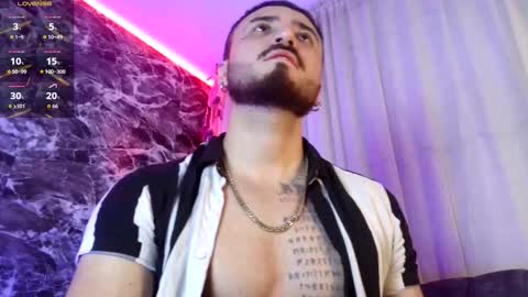 Snapshot of garbel09 chatting on 10.08.25 Chris  Dont forget to gift me thumb up Its very important to me and makes me happy AF  online show from 10.08.25