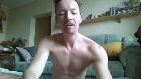 Snapshot of garfield42 chatting on 01.21.25 Garfield online show from 01.21.25