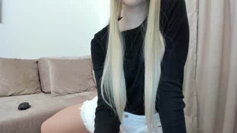 Snapshot of garry69eva chatting on 01.11.25 garry69eva online show from 01.11.25