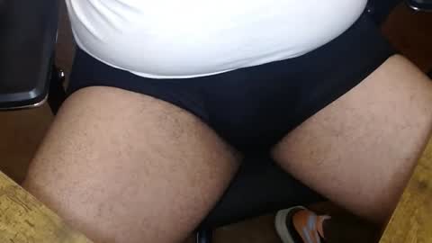 Snapshot of gato27cam chatting on 12.18.25 Marco online show from 12.18.25