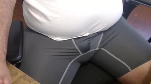 Snapshot of gato27cam chatting on 02.17.26 Marco online show from 02.17.26