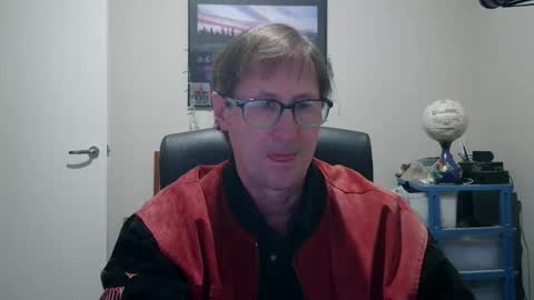 Snapshot of gatsby2025 chatting on 10.26.25 gatsby2025 online show from 10.26.25