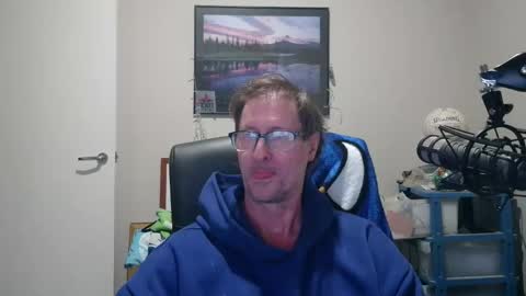 Snapshot of gatsby2025 chatting on 10.30.25 gatsby2025 online show from 10.30.25