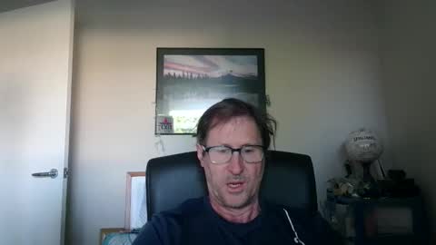 Snapshot of gatsby2025 chatting on 11.17.25 gatsby2025 online show from 11.17.25