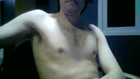 Snapshot of gauchors21 chatting on 10.19.25 gauchors21 online show from 10.19.25
