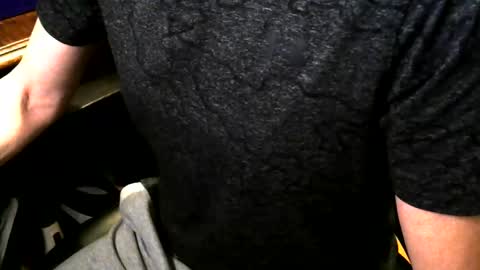 Snapshot of gay_slave_on_cam chatting on 12.16.25 gay slave on cam online show from 12.16.25