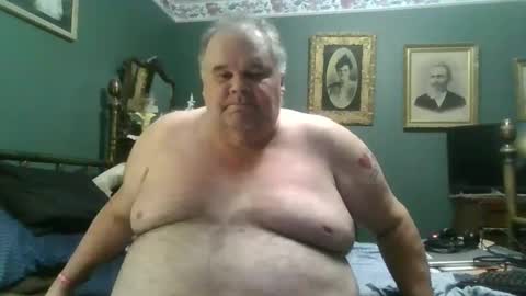 Snapshot of gaydaddy48 chatting on 01.15.25 Kenny online show from 01.15.25