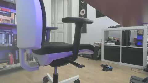 Snapshot of gaymer_play chatting on 02.16.25 gaymer_play online show from 02.16.25