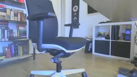 Snapshot of gaymer_play chatting on 02.18.25 gaymer_play online show from 02.18.25