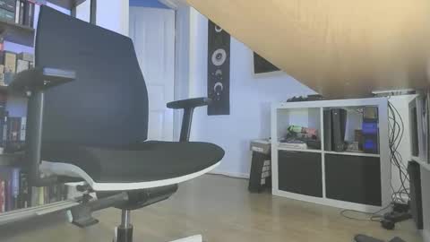 Snapshot of gaymer_play chatting on 02.24.25 gaymer_play online show from 02.24.25