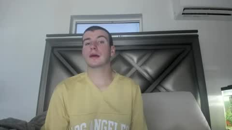 Snapshot of gayndepressed chatting on 11.02.25 Trace online show from 11.02.25