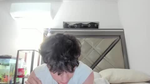 Snapshot of gayndepressed chatting on 04.18.26 Trace online show from 04.18.26
