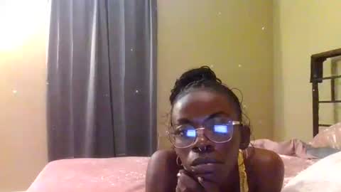 Snapshot of gbabii13 chatting on 10.27.25 gbabii13 online show from 10.27.25