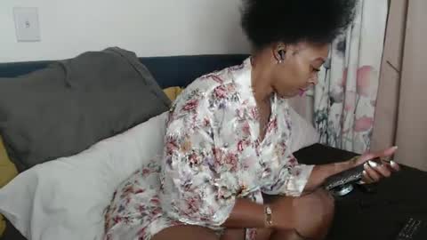 Snapshot of geishapaige chatting on 09.17.25 The Empress online show from 09.17.25