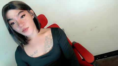 Snapshot of gelluxxx chatting on 06.16.26 gelo online show from 06.16.26