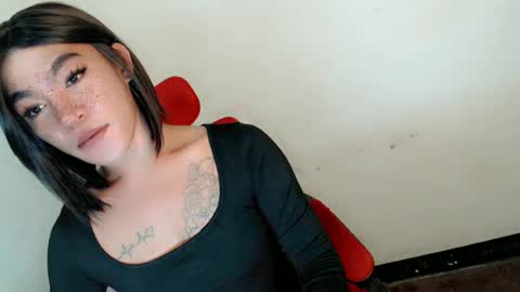 Snapshot of gelluxxx chatting on 06.17.26 gelo online show from 06.17.26
