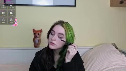 Snapshot of gemmafulwood chatting on 09.29.25 Ilona online show from 09.29.25