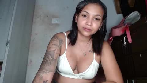 Snapshot of genesis_03_ chatting on 09.24.25 genesis_03_ online show from 09.24.25