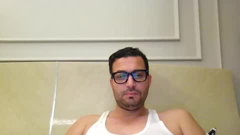 Snapshot of genteldevil chatting on 12.01.25 genteldevil online show from 12.01.25