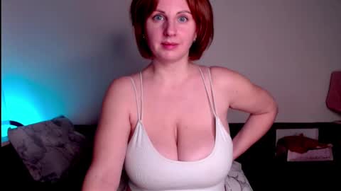 Snapshot of gentle__woman chatting on 01.27.25 Chrisa online show from 01.27.25