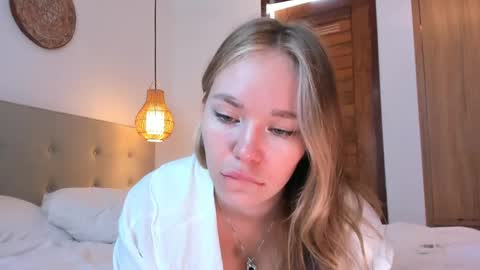 Mary  Blonde and Kira brunette online show from 05.22.26