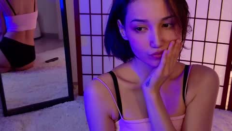 Snapshot of gentlemusee chatting on 10.30.25 gentlemusee online show from 10.30.25