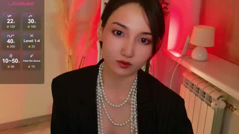 Snapshot of gentlemusee chatting on 11.22.25 gentlemusee online show from 11.22.25