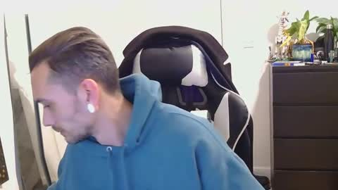 Snapshot of georgek0011 chatting on 11.24.25 georgek0011 online show from 11.24.25