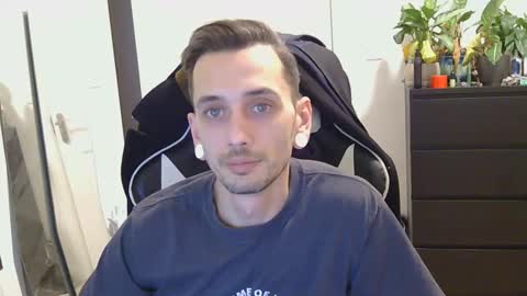 Snapshot of georgek0011 chatting on 12.22.25 georgek0011 online show from 12.22.25