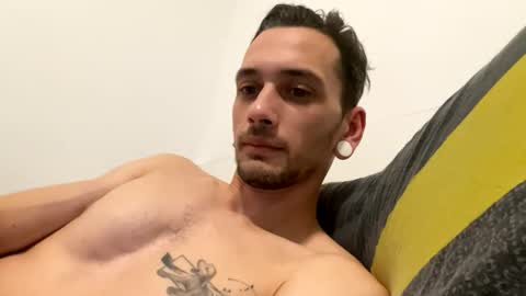 Snapshot of georgek0011 chatting on 01.10.26 georgek0011 online show from 01.10.26