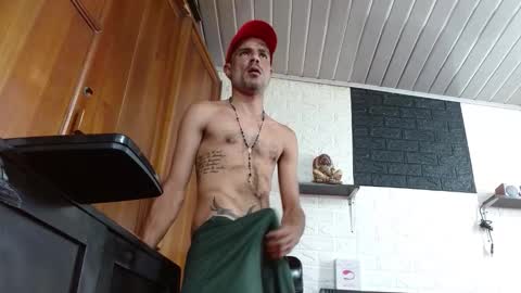 Snapshot of georgepervertscock chatting on 10.03.25 georgepervertscock online show from 10.03.25