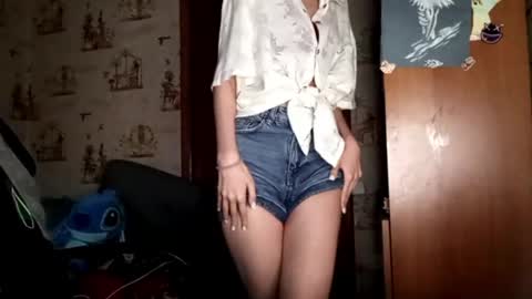 Snapshot of georgianahaeussler chatting on 05.26.26 Ellie online show from 05.26.26