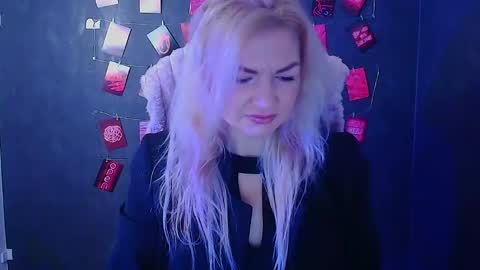 Snapshot of georgianight chatting on 12.17.25 Georgia online show from 12.17.25