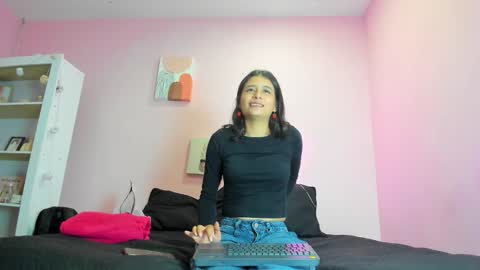 Snapshot of georgina_ferri_ chatting on 10.06.25 GEORGINA FERRI online show from 10.06.25