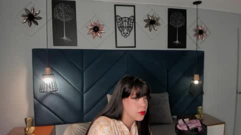 Snapshot of georgina_sensuelle chatting on 05.15.26 Georgina online show from 05.15.26