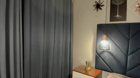 Snapshot of georgina_sensuelle chatting on 06.13.26 Georgina online show from 06.13.26