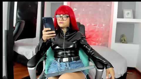 Snapshot of georgina_vega chatting on 03.11.25 Georgina online show from 03.11.25