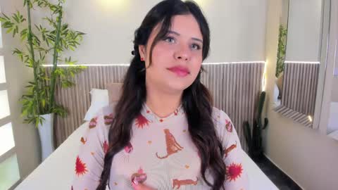 Snapshot of georginareyes chatting on 06.04.26 GeorginaReyes online show from 06.04.26