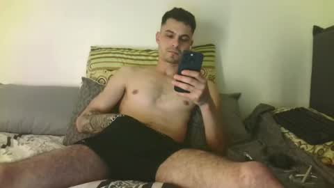 Snapshot of germanbigdic77 chatting on 05.02.26 HeteroGermanbigdic77 online show from 05.02.26