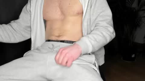 Snapshot of germanmike1997 chatting on 12.23.24 germanmike1997 online show from 12.23.24