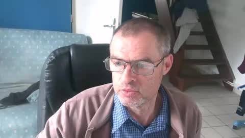 Snapshot of geronemo62 chatting on 10.18.25 geronemo62 online show from 10.18.25