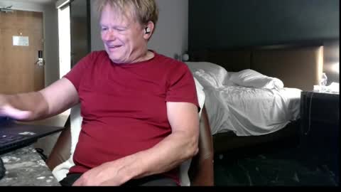 Snapshot of gethyn chatting on 06.06.26 Gethyn online show from 06.06.26