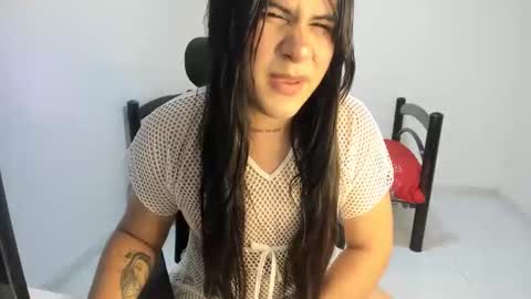 Snapshot of gewn2004 chatting on 02.25.25 gewn2004 online show from 02.25.25