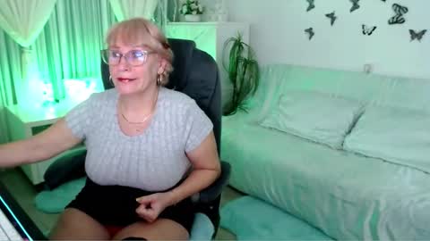 Ghertrudequeen online show from 11.24.25