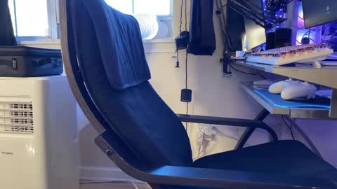 Snapshot of ghostdaddy9 chatting on 11.23.25 big boy ghost face online show from 11.23.25